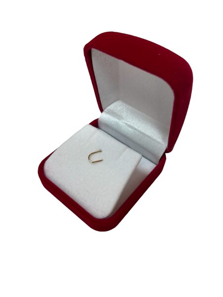 Piros plüss szettes doboz fülbevalókhoz és medálhoz